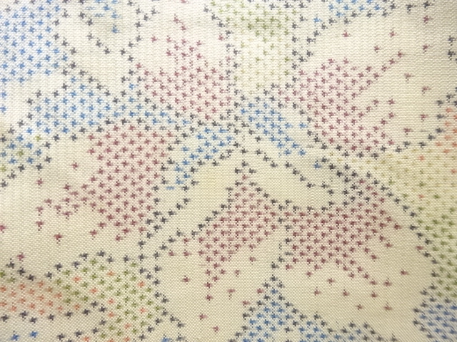 アンティーク　草花模様織り出し本場大島紬着物(5マルキ)